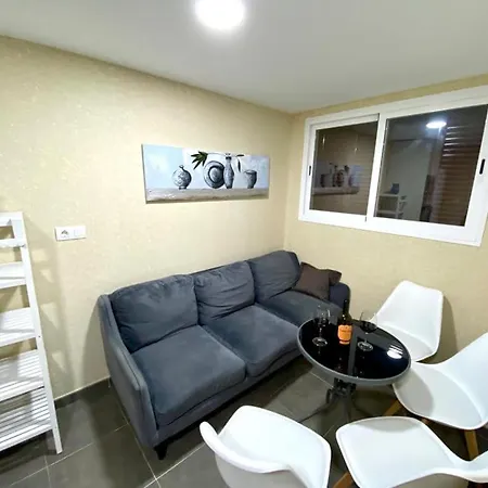 Apartment Alcaidesa דירה