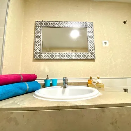 Apartment Alcaidesa דירה