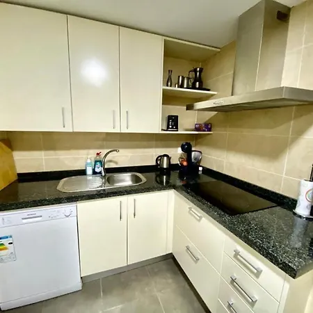 Apartment Alcaidesa דירה *